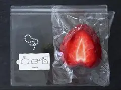 アップルパイは甘くない スクイーズ いちご - メルカリ