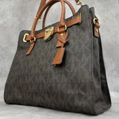 Item thumbnail for item 3a54dcf5-2236-4a5d-855c-dce0d5d0c602