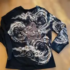 和柄　刺繍　ドラゴンデザイン長袖カットソー