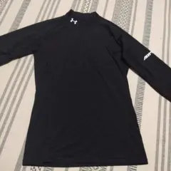 Under Armour ブラック 長袖 アンダーシャツ　サイズ　ＹＸＬ