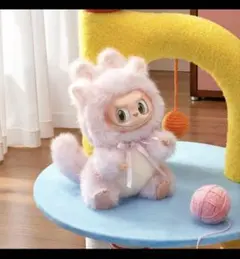 POP MART THE MONSTERS Strawberry Kitty