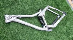 美品 KONA Clump 7005 フリーライド フレームパーツセットのサムネイル
