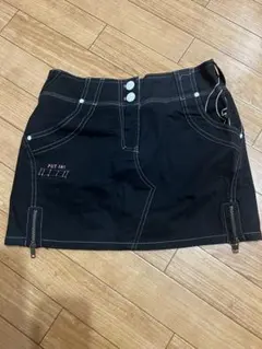 インナー付き　ロゴプリント黒スカート