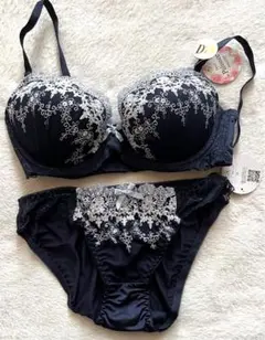 Item thumbnail for item ace557d1-4adc-412e-ab82-dbe26e6b0021