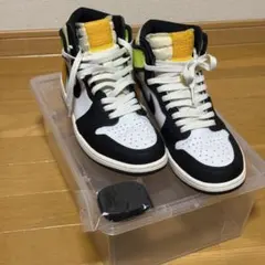 Nike Air Jordan 1 High OG Volt Goldのサムネイル