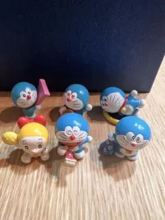 ドラえもん フィギュア 6体セット　バスボール