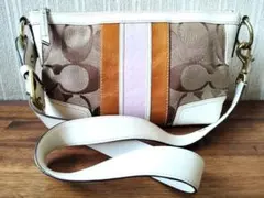 COACH　コーチ　ショルダーバッグ　ホーボーバッグ　シグネチャー　ストライプ