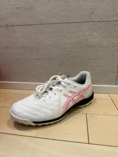ASICS CALCETTO フットサルシューズ ホワイト/レッド 25.0 - メルカリ