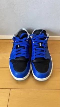 青/黒 AJ1 エアジョーダン1ローカットのサムネイル