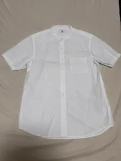 ホワイト ノーカラー半袖シャツ M