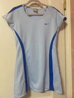 Nikeナイキトレーニングトップ ライトブルージム