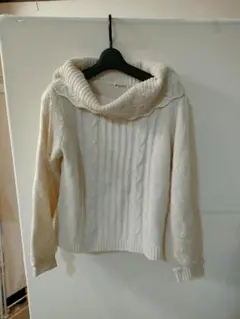 アクシーズファム アイボリー ケーブル編み ニット 長袖