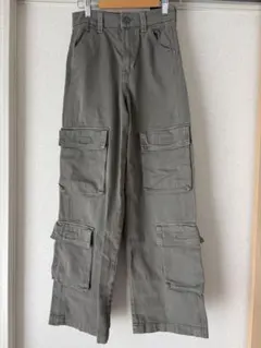 H&M カーゴパンツ カーキ