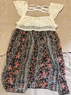 ノースリーブ花柄ワンピース　子供服　キッズ　夏服