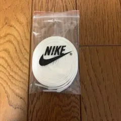 NIKE ホワイト靴ひものサムネイル