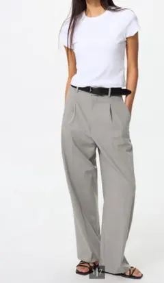 UNIQLO タックワイドパンツ/ストライプ/ライトグレー/M　2026購入