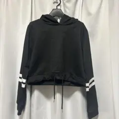 SHEIN ブラック クロップドパーカー M フード付きパーカー