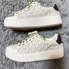 MICHAEL KORS 厚底スニーカー ベージュ