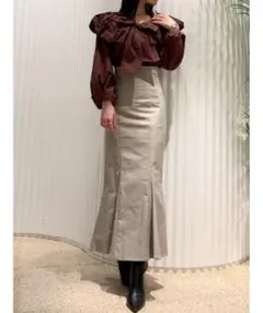 SNIDEL ハイウエストヘムフレアスカート