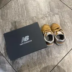 New Balance 313 スニーカー イエロー 箱付き 13.5cm