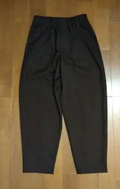 ぐ様専用　GU　ジーユー　バルーンアンクルパンツ　ダークブラウン　S　美品