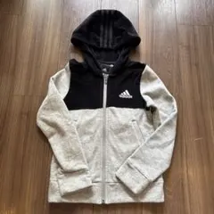 adidas グレー ブラック パーカー