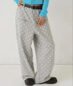 レースポケットドットサテンカーブパンツ - メルカリ