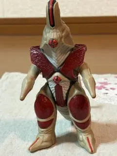 円谷ウルトラ怪獣 ソフビ 守護獣 ルクー ルクーリオン 1999年製 - メルカリ