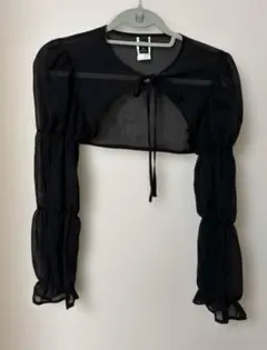 Dazyブラック クロップドトップ 透け感あり　重ね着　黒色　ボレロ