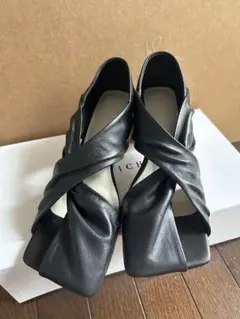 未使用 ALM. HEIDI LEATHER PUMPSシルバー サイズ36 - メルカリ