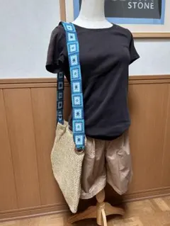 【新品未使用‼️美品‼️ショルダーバッグ‼️】編み込みデザイン‼️ベージュ‼️夏‼️