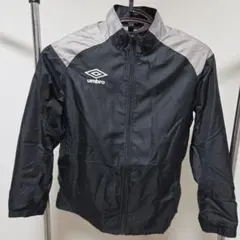 umbro アンブロ ピステ ウィンドブレーカー ブラック