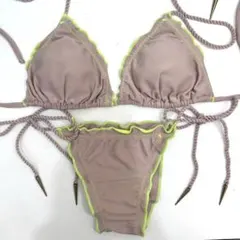 【So biquines】ビキニ　 ブラウン/ネオンイエロー セパレート水着