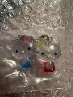 サンリオキャラクターズ　なかよしドロップチャーム　キティ　ミミィ