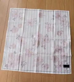 ♥ 新品未使用　ランバンレディース大判ハンカチ 約48×48センチ