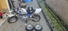 ホンダ モンキーミニバイク ホワイト 4ストロークのサムネイル