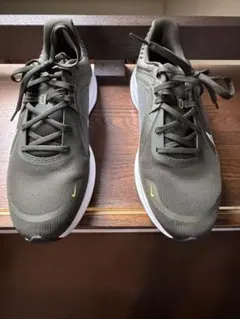 ナイキ スニーカー Quest 5 メンズ SIZE 27.5cm