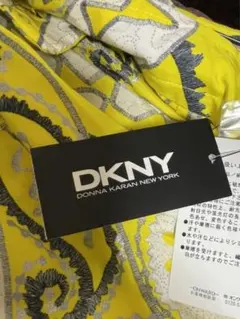 新品！DKNY　レモン柄　フレアスカート　ダナキャランニューヨークのサムネイル