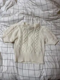 ホワイト ケーブルニット 半袖セーター