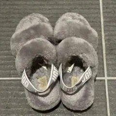 2025年最新】ugg ファーサンダル グレーの人気アイテム - メルカリ