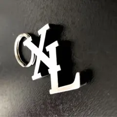 レア エクストラージ XL ロゴ キーホルダー