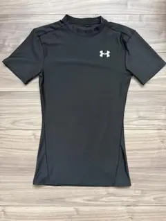 【中古】UNDER ARMOUR ブラック 半袖シャツ