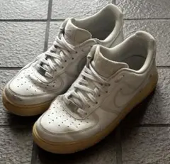 NIKE AIR FORCE 1 ホワイト スニーカー