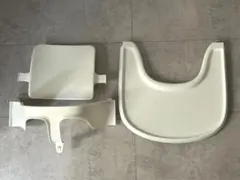 ストッケ　トリップトラップ　ベビーセット&トレイ　ホワイトのサムネイル
