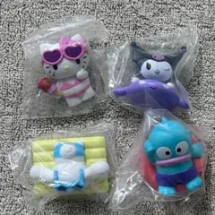 ガチャガチャ　サンリオ　みんなでプールフィギュア　セミコンプ