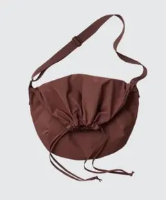 新品・未使用　ユニクロ　ドローストリングショルダーバッグ