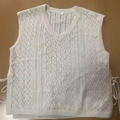 GU 透かし編み Vネック ニットベスト
