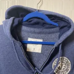 Abercrombie & Fitch ネイビー パーカー S