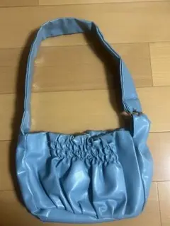 ライトブルー ショルダーバッグ