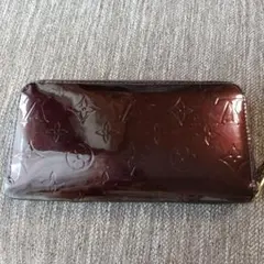 Louis Vuitton ヴェルニ エナメル ジッピーウォレット長財布